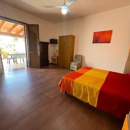 Villa Cucci Mono Luigi Casa Vacanze Torre Lapillo Esterno foto
